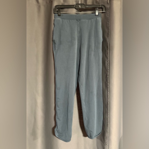 Lululemon Every Moment Pant ✨✨ - Picture 9 of 11